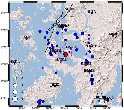 전남 해남지역에서 발생한 지진 발생 분포도로, 지난 4월 26일 이후 75차례에 걸쳐 집중적으로 일어났다.  지질자원연 제공